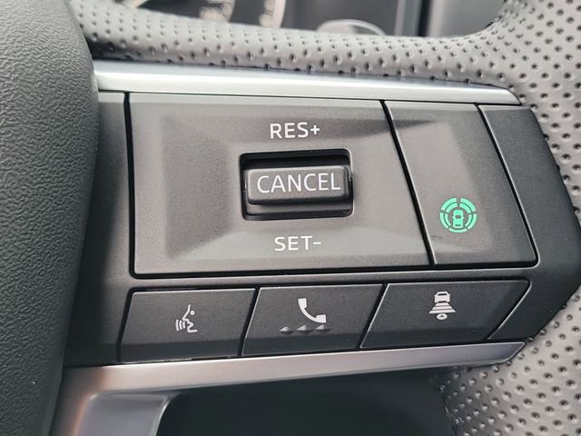 New 2025 Mitsubishi Outlander SE image 27