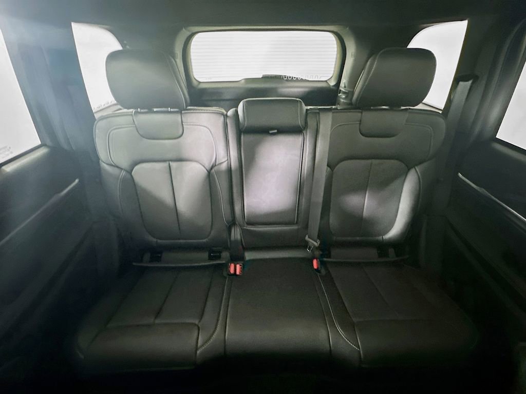 New 2026 Jeep Grand Cherokee Limited Reserve image 10