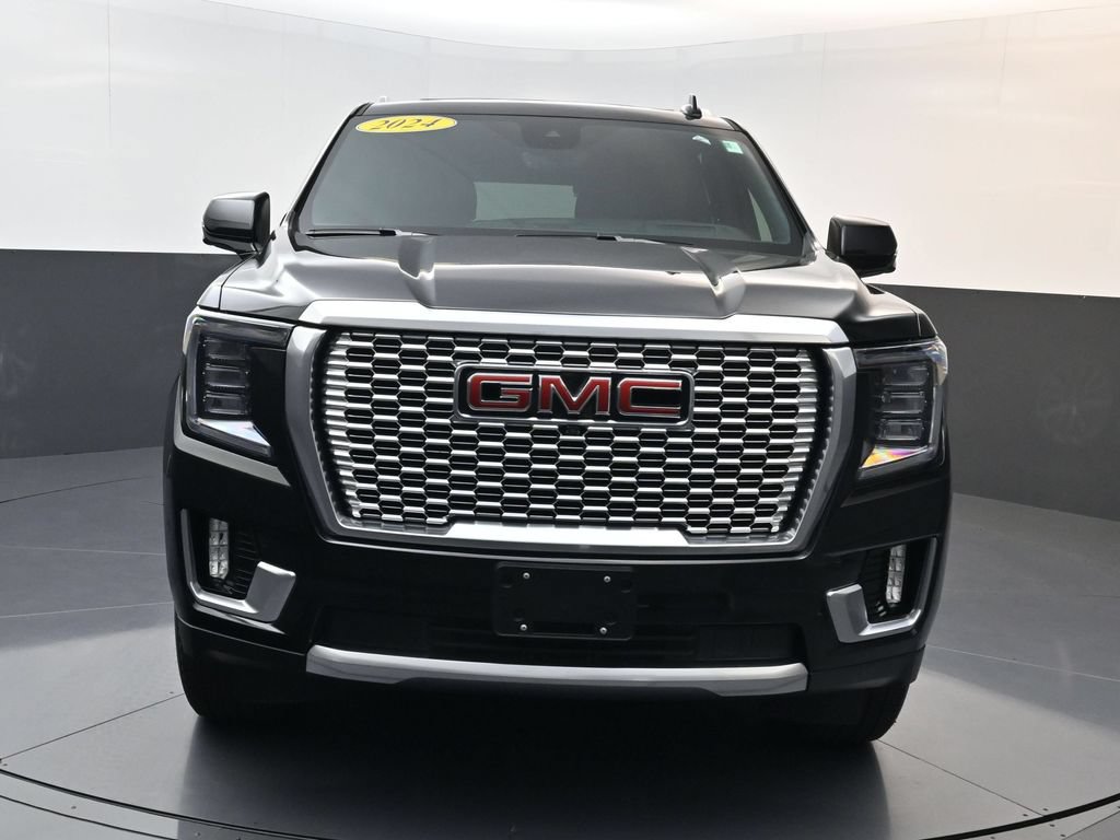 Used 2024 GMC Yukon Denali w/ Advanced Technology Package AWD/4WD image 8
