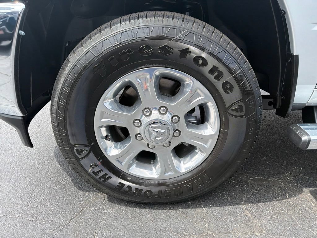 New 2026 RAM 2500 Big Horn AWD/4WD image 9