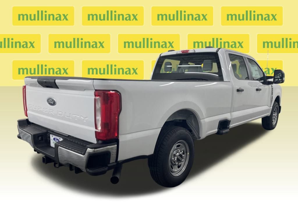 New 2026 Ford F250 XL w/ XL Chrome Package video 3