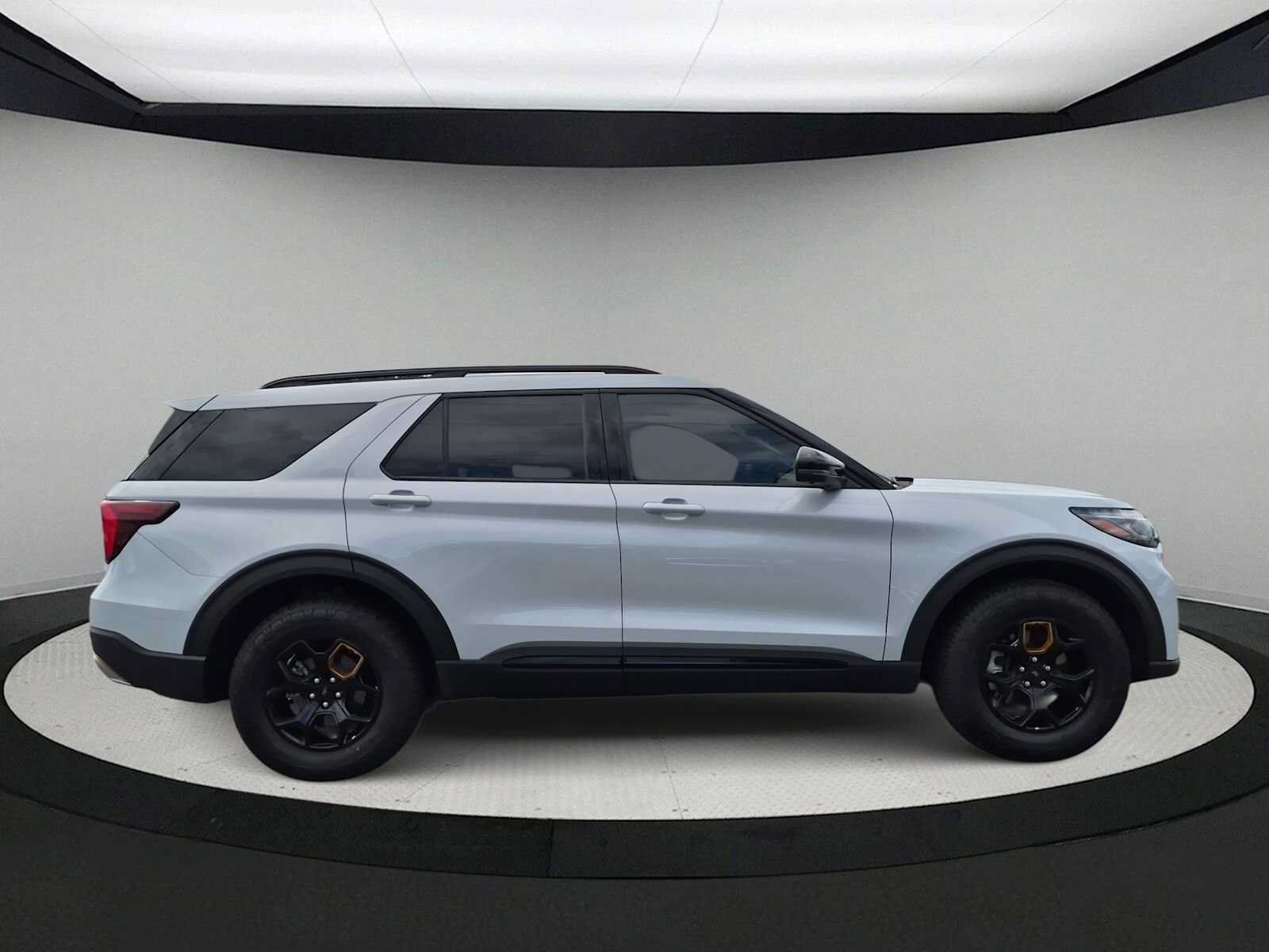 Used 2026 Ford Explorer Tremor AWD/4WD image 9