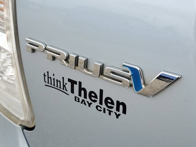 Used 2014 Toyota Prius V Three FWD image 30