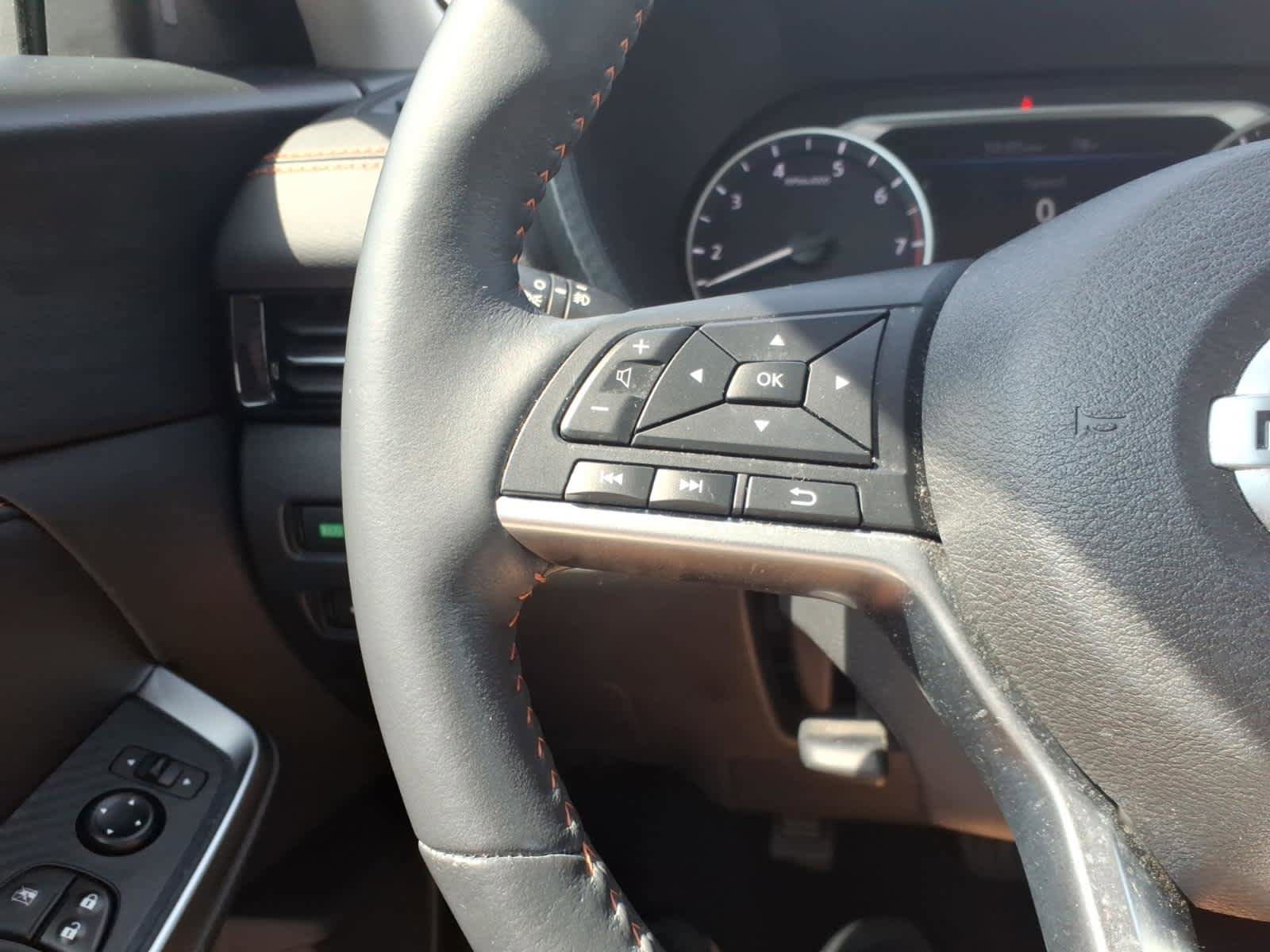 Used 2023 Nissan Sentra SR FWD image 22