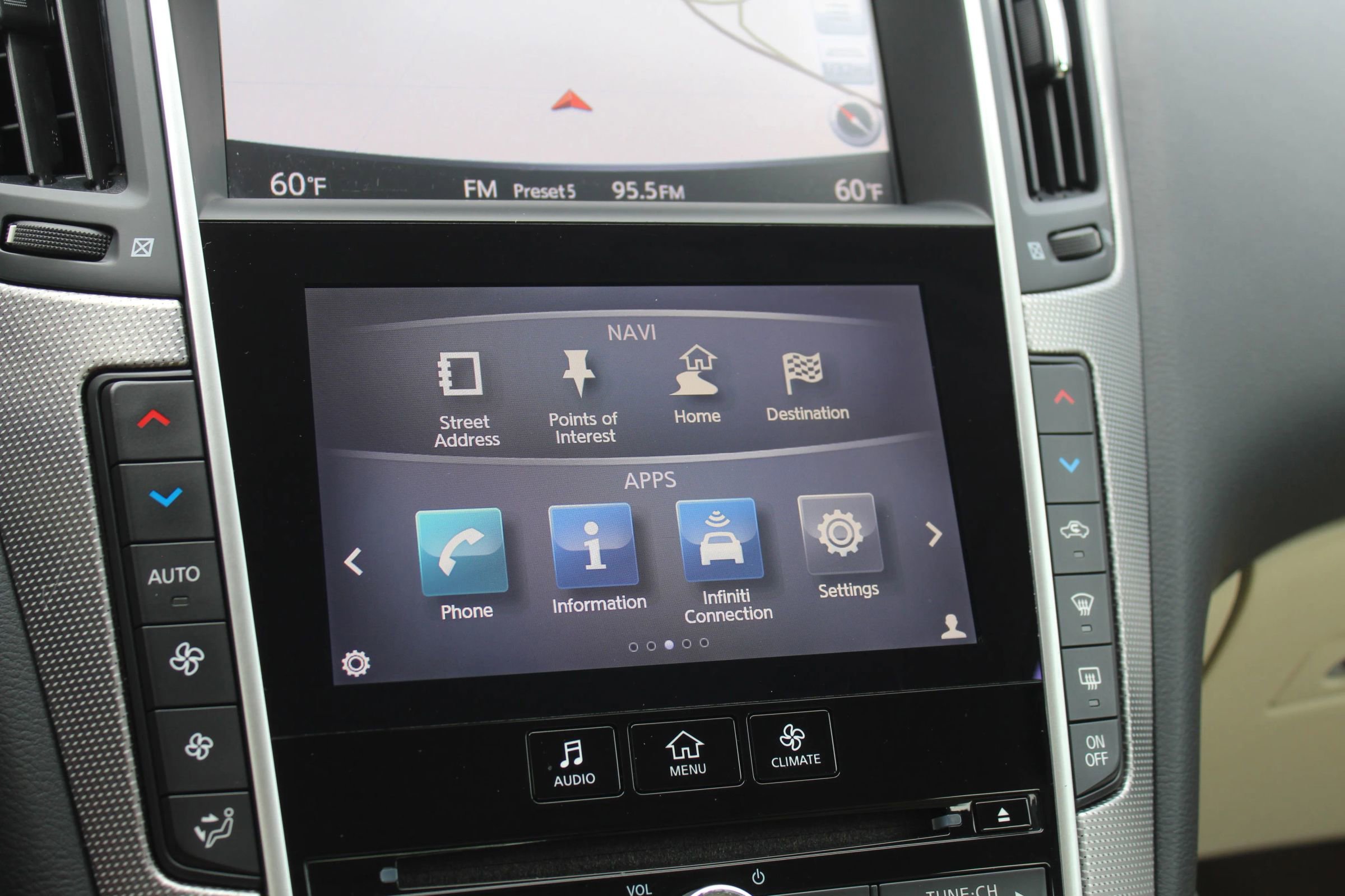 Used 2015 INFINITI Q50 Premium w/ Navigation Package AWD/4WD image 32