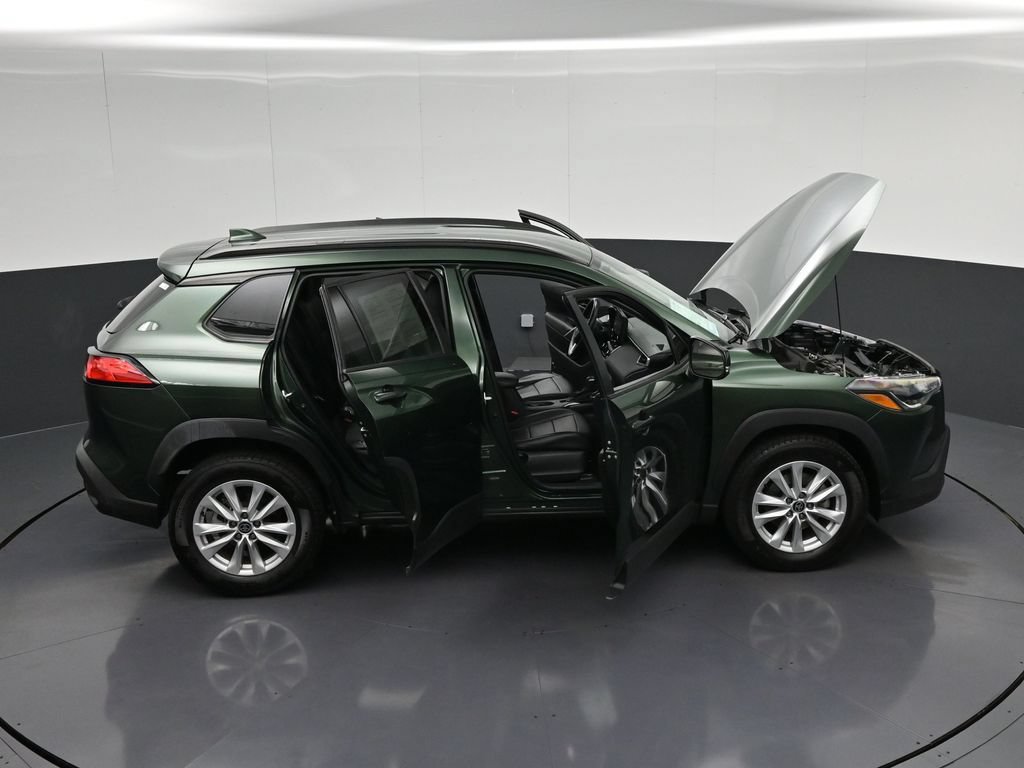 Used 2022 Toyota Corolla Cross LE FWD image 39