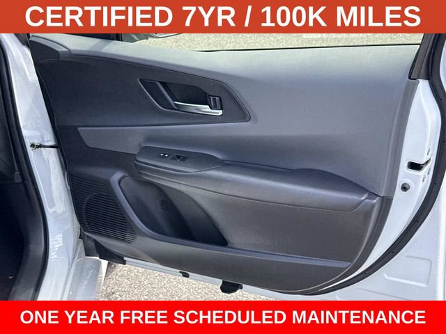 Used 2024 Toyota Prius XLE AWD/4WD image 8