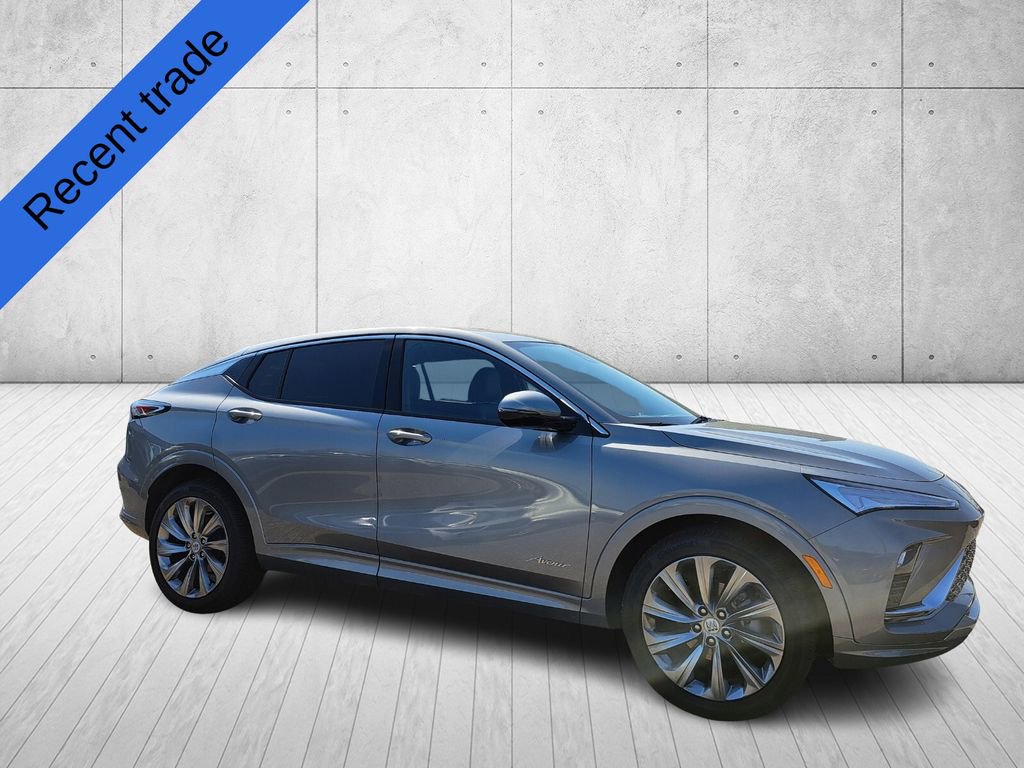 Used 2026 Buick Envista Avenir image 2