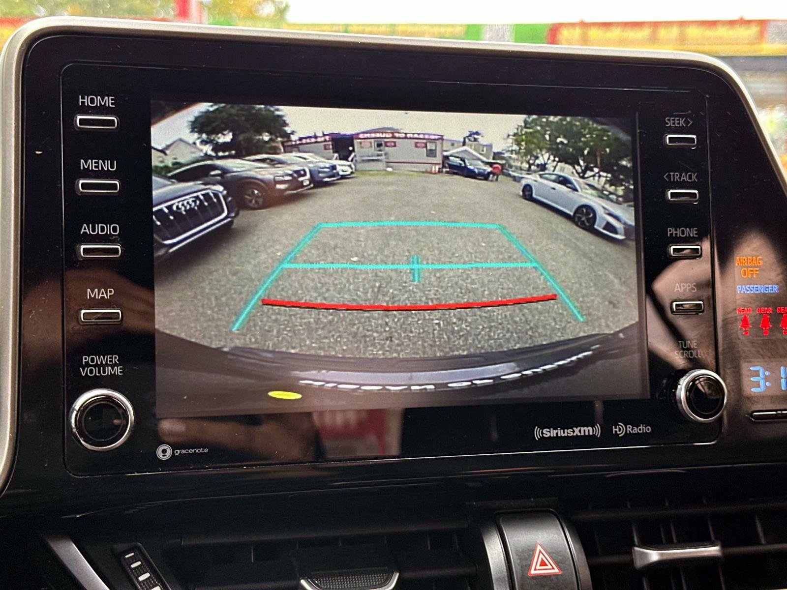 Used 2019 Toyota C-HR XLE FWD image 20