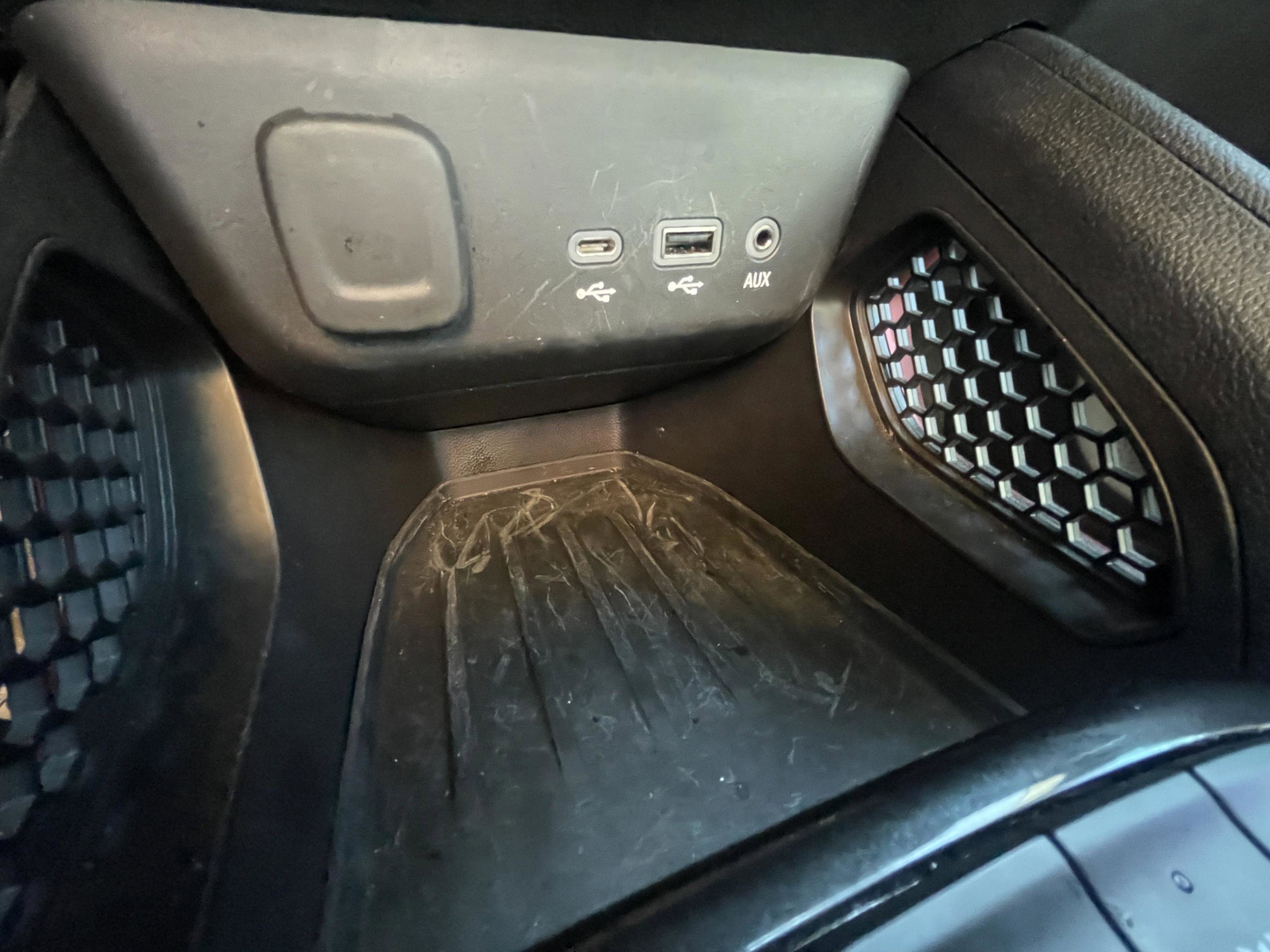 Used 2022 Chevrolet TrailBlazer RS image 24