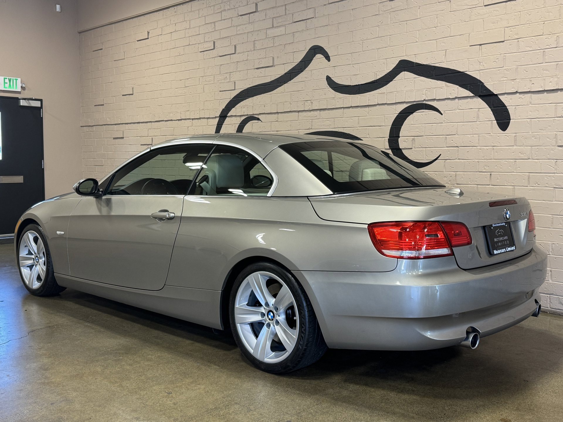 Used 2008 BMW 335i Convertible image 8