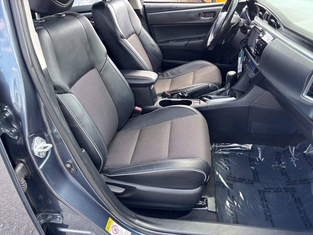 Used 2016 Toyota Corolla S image 31