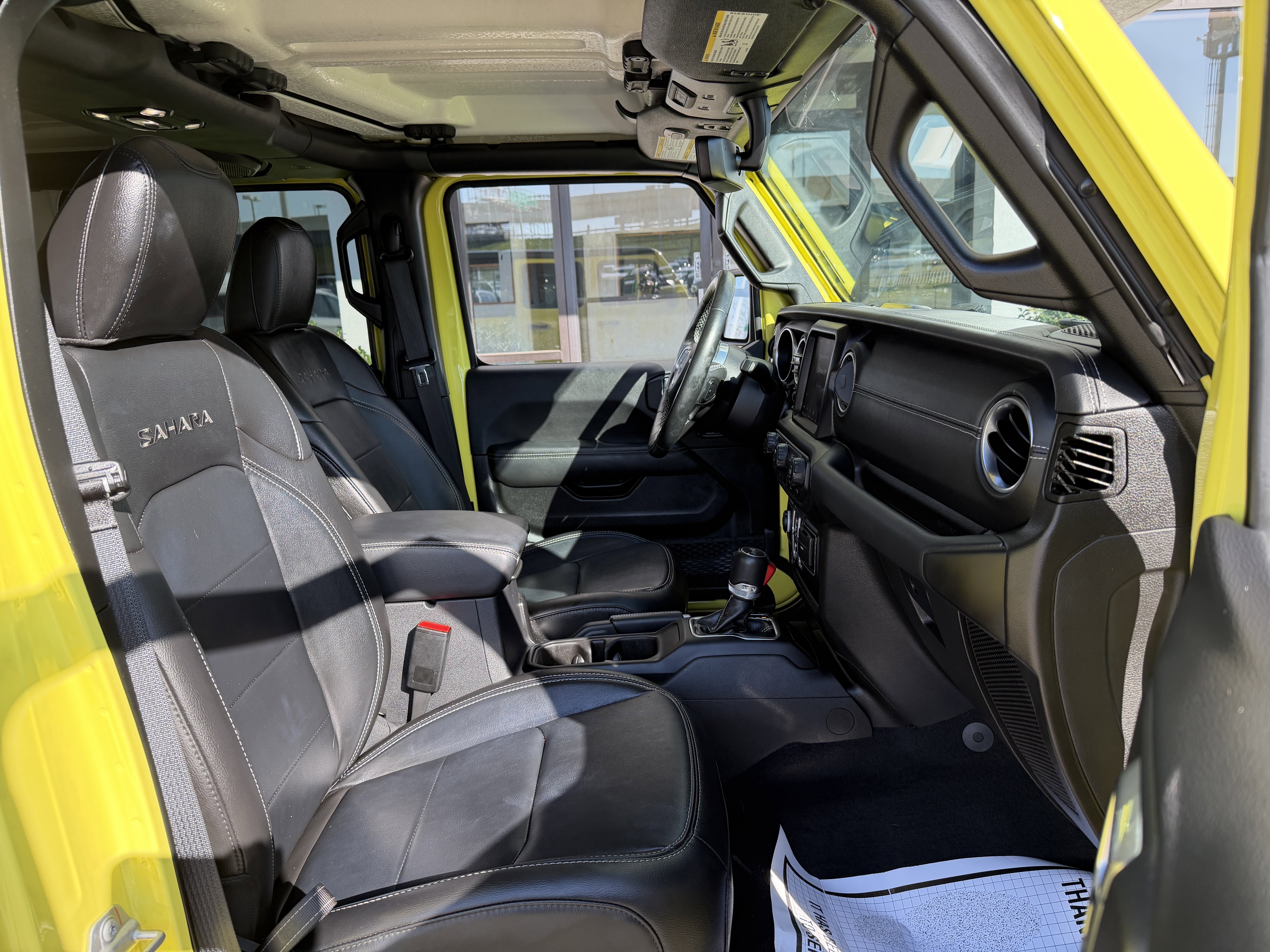 Used 2023 Jeep Wrangler Sahara w/ Cold Weather Group image 28