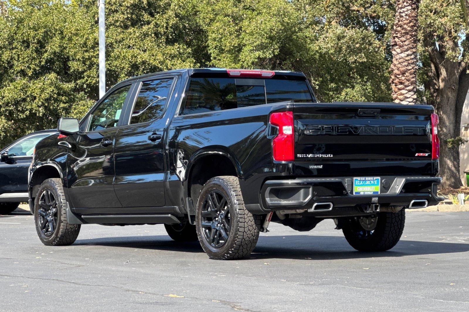 Used 2025 Chevrolet Silverado 1500 RST AWD/4WD image 5