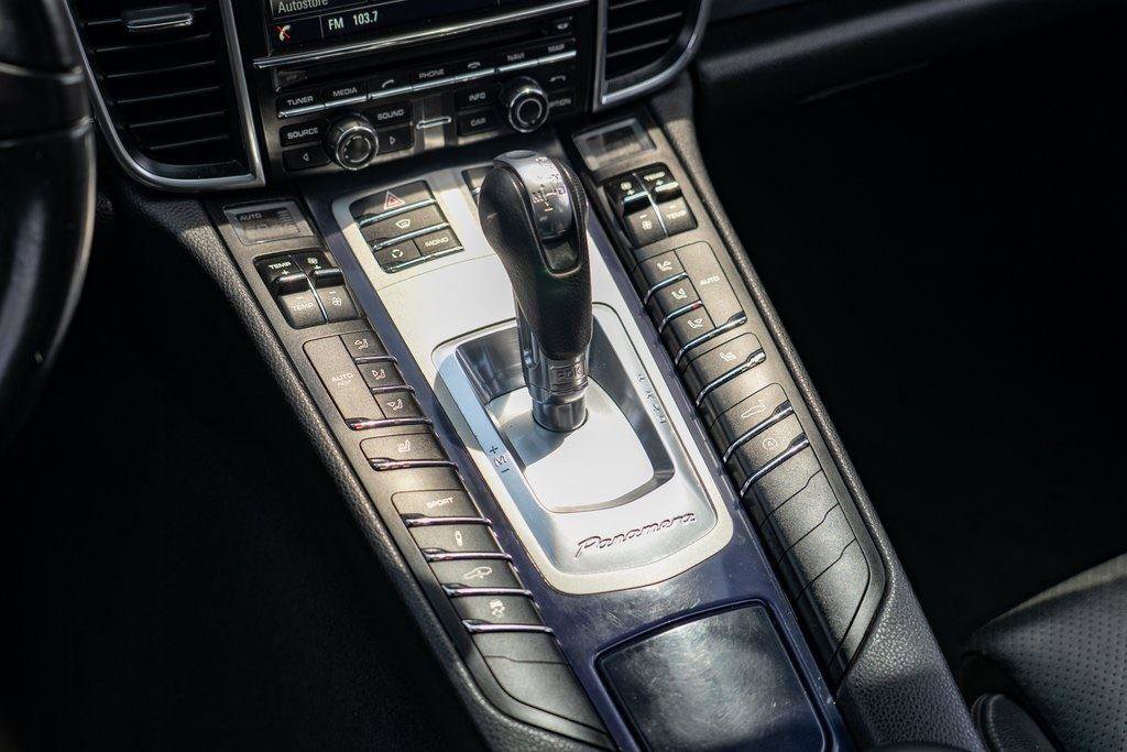 Used 2013 Porsche Panamera 4 w/ Premium Pkg image 25