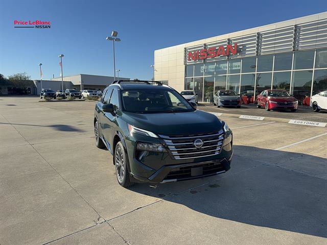 Certified 2026 Nissan Rogue Platinum w/ Platinum Premium Package AWD/4WD image 3