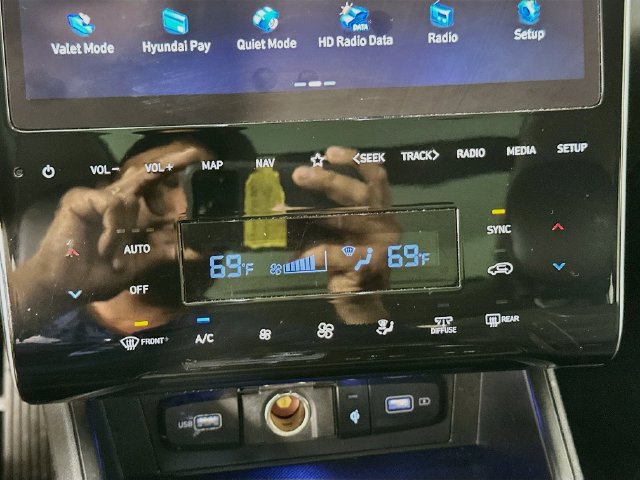 Used 2023 Hyundai Tucson Limited AWD/4WD image 15