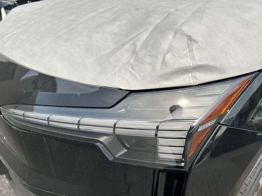 New 2026 Volvo EX30 Plus w/ Protection Package Premier image 7