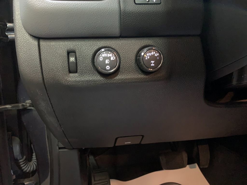 Used 2018 Chevrolet Colorado Z71 w/ Centennial Edition image 31