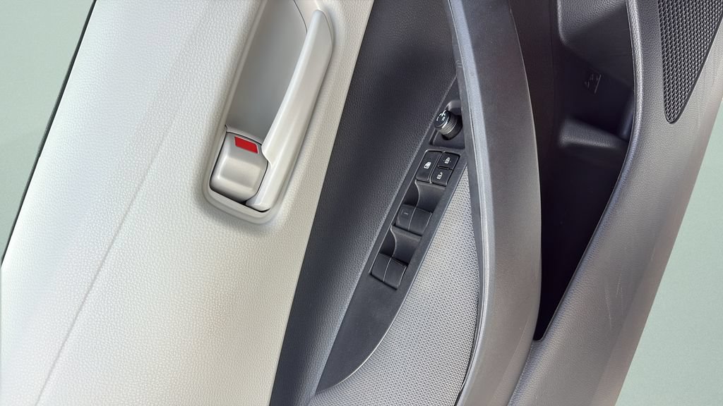 Used 2023 Toyota Corolla LE FWD image 17