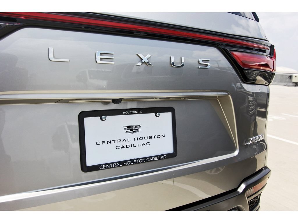 Used 2023 Lexus LX 600 F Sport w/ Accessory Package (Z1) AWD/4WD image 29
