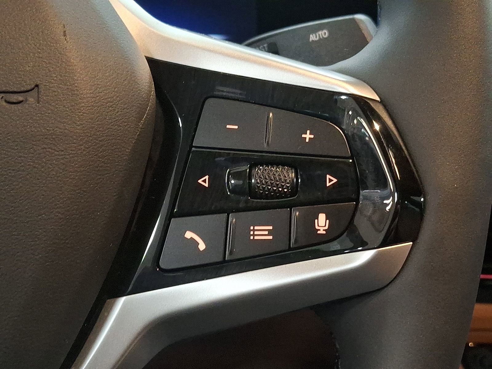 Used 2025 BMW i4 xDrive40i w/ Premium Package image 17