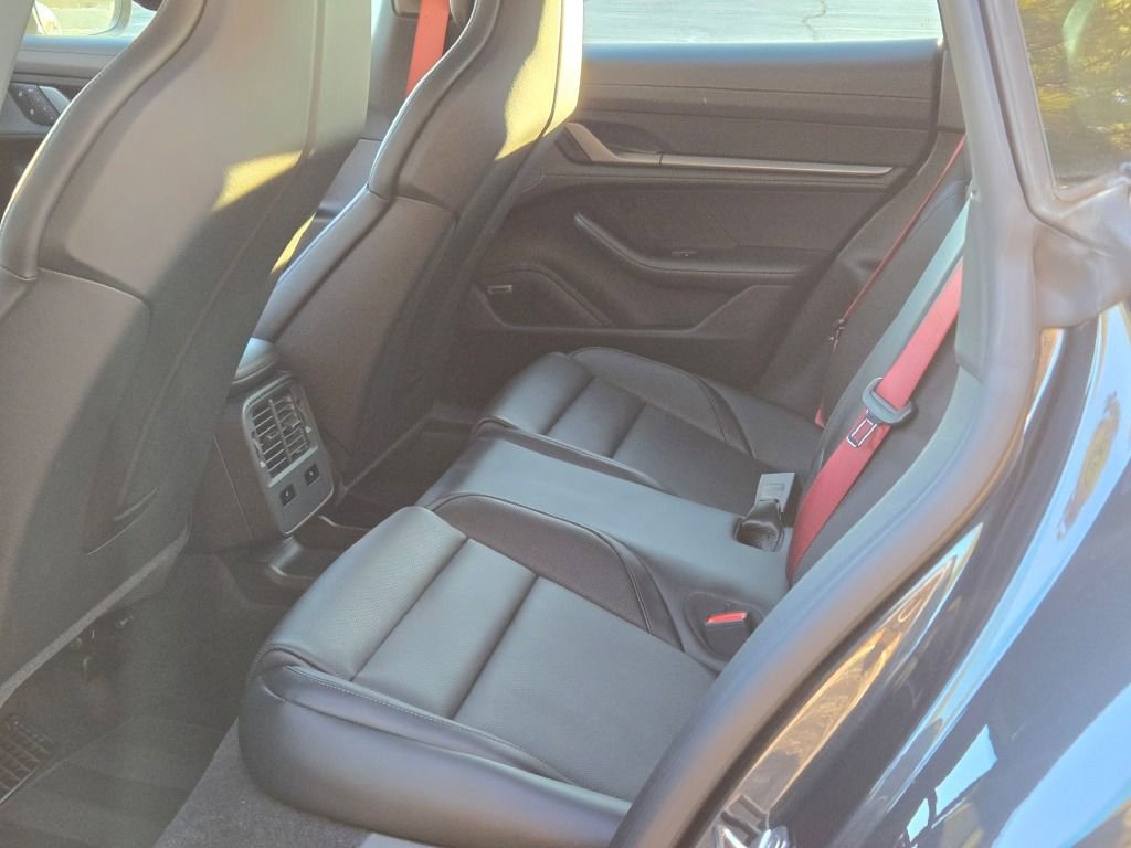 Certified 2025 Porsche Taycan image 27