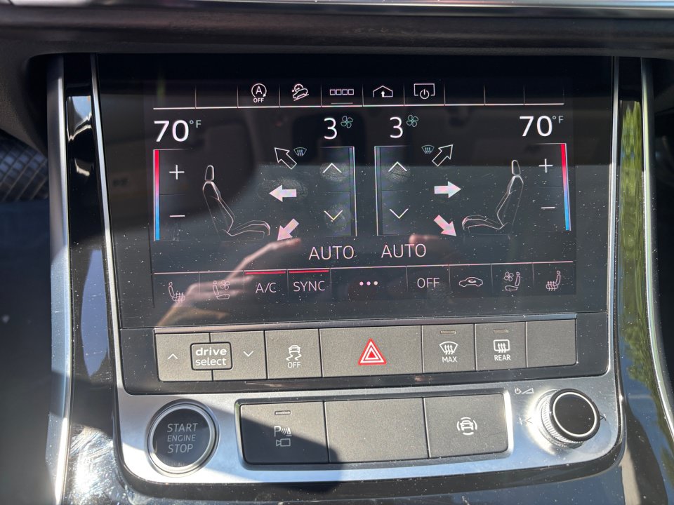 Used 2023 Audi Q8 Premium Plus AWD/4WD image 18