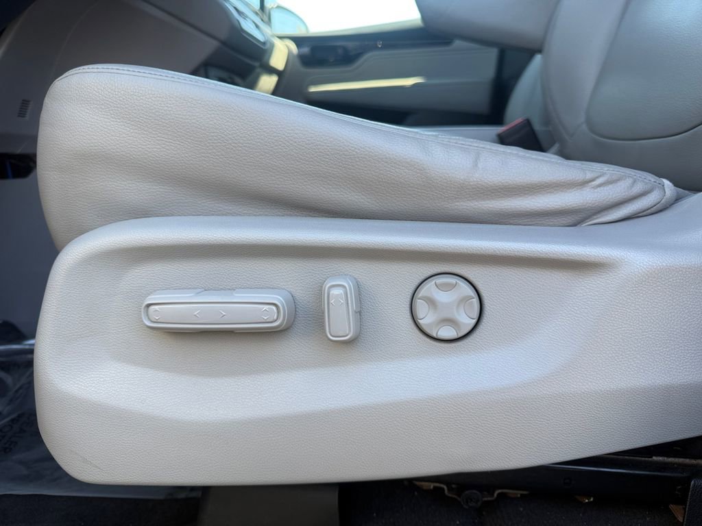 Used 2024 Honda Odyssey Touring image 8