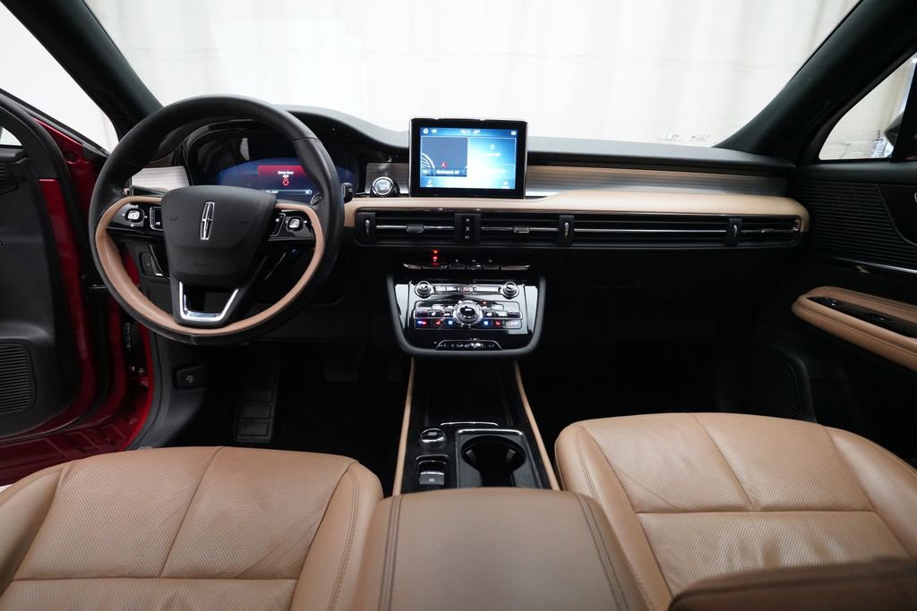 Used 2022 Lincoln Corsair Reserve w/ Elements Package image 5