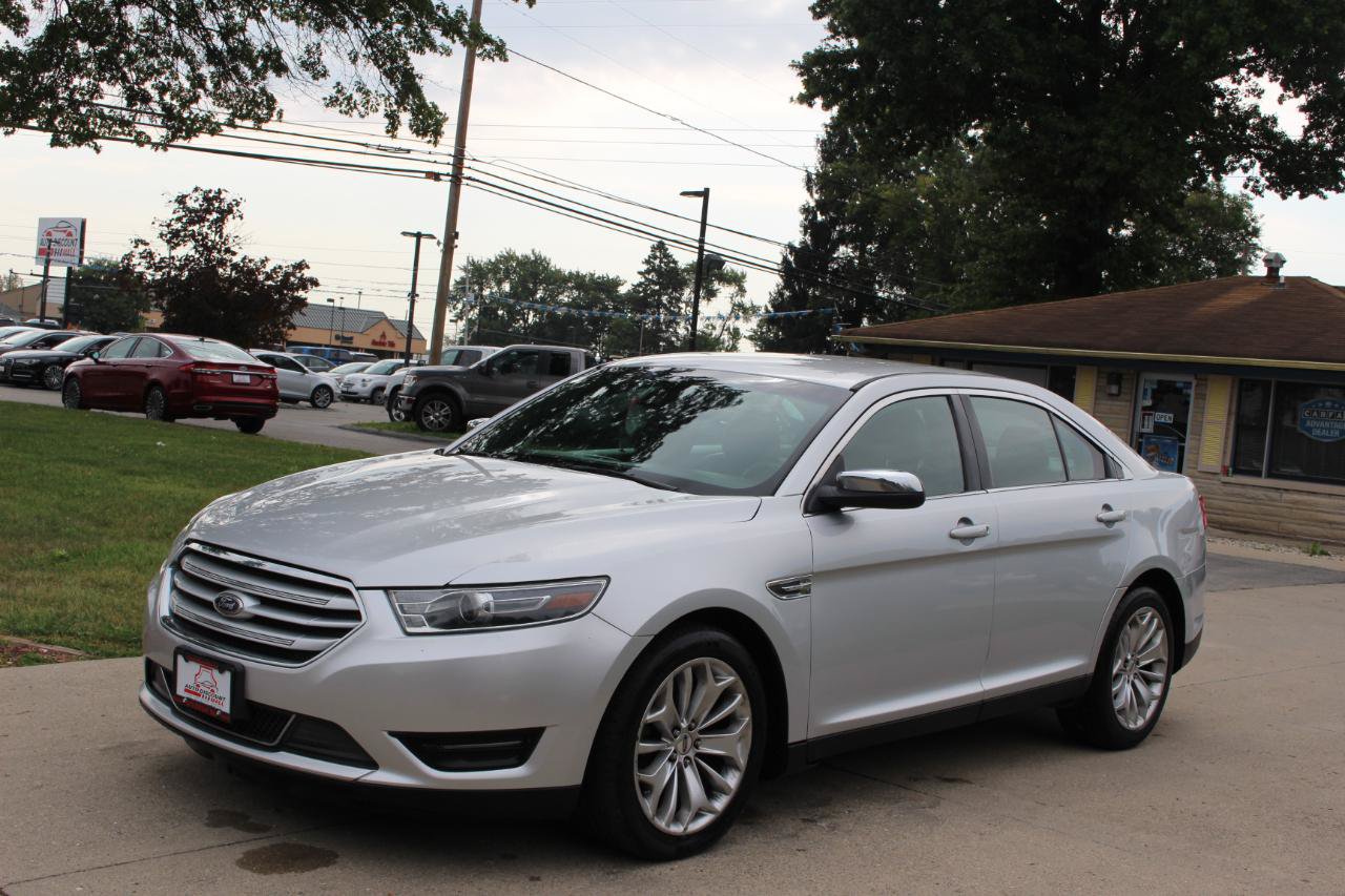 Used 2019 Ford Taurus Limited FWD image 5