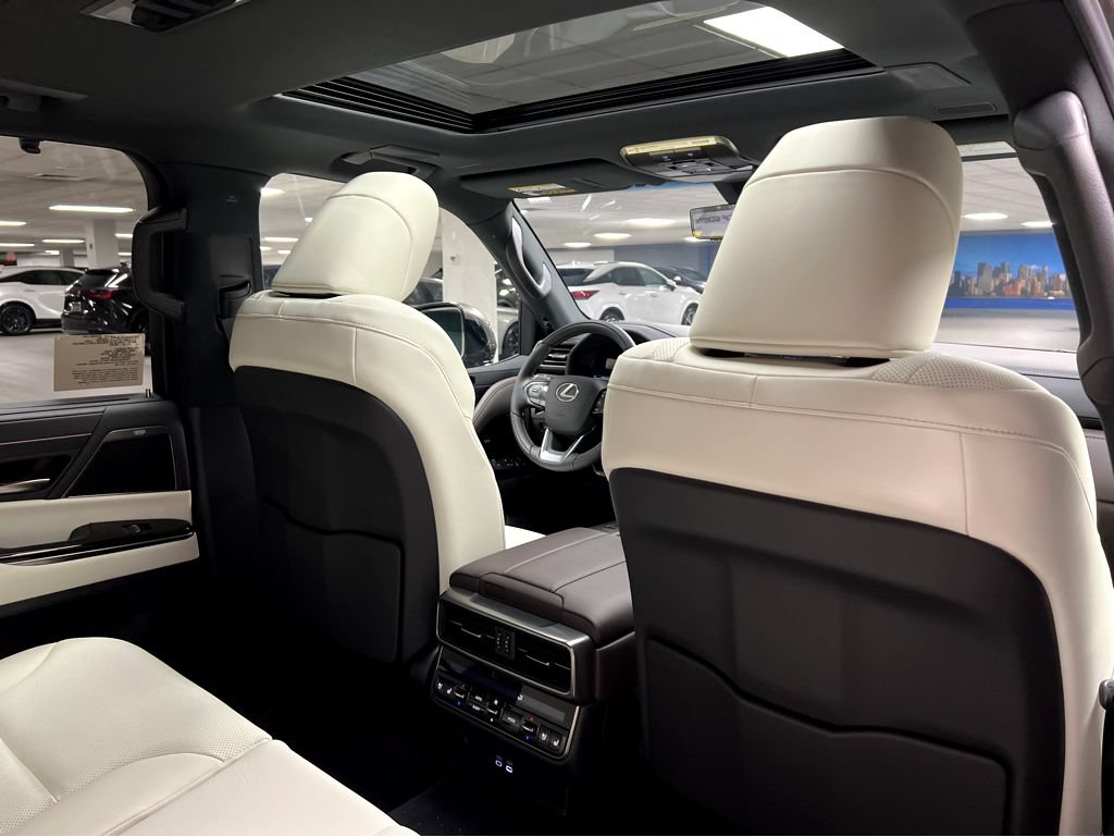 New 2026 Lexus LX 600 4WD w/ Accessory Package (2T) image 22