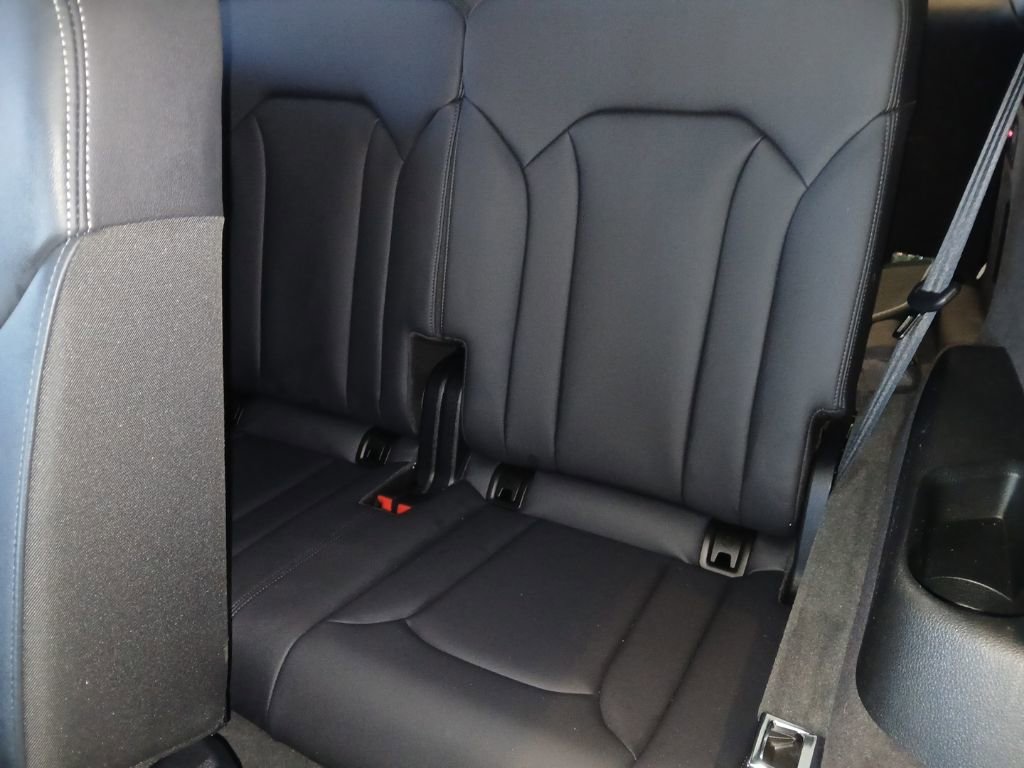 Used 2025 Audi Q7 3.0T Premium Plus image 21