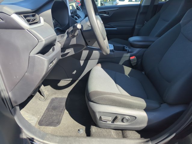 Used 2025 Toyota RAV4 XLE FWD image 11