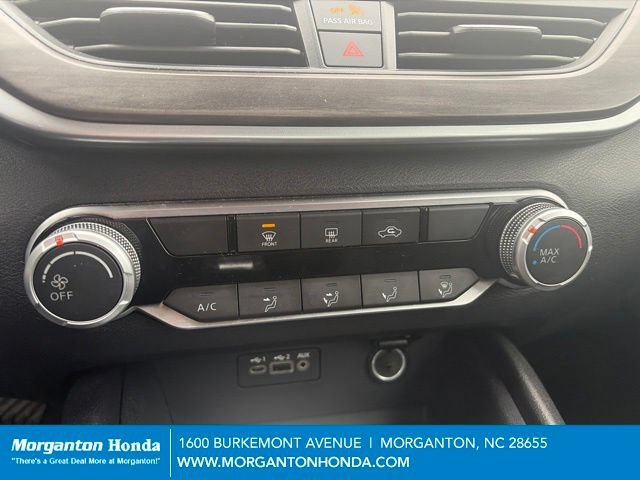 Used 2025 Nissan Altima 2.5 SV FWD image 18
