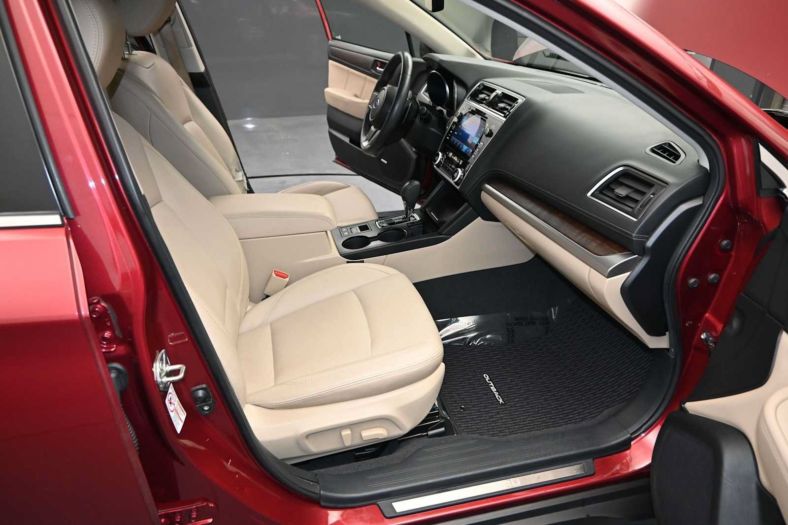 Used 2019 Subaru Outback 2.5i Limited w/ Popular Package #2 AWD/4WD image 16