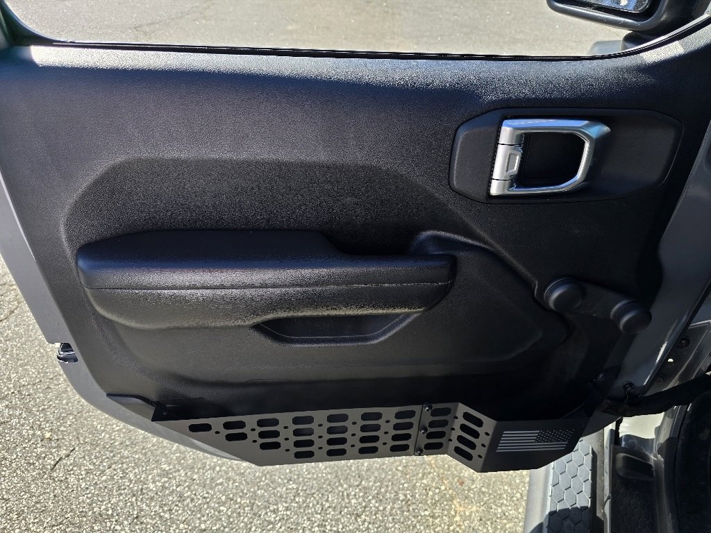 Used 2020 Jeep Wrangler Unlimited Sport image 9