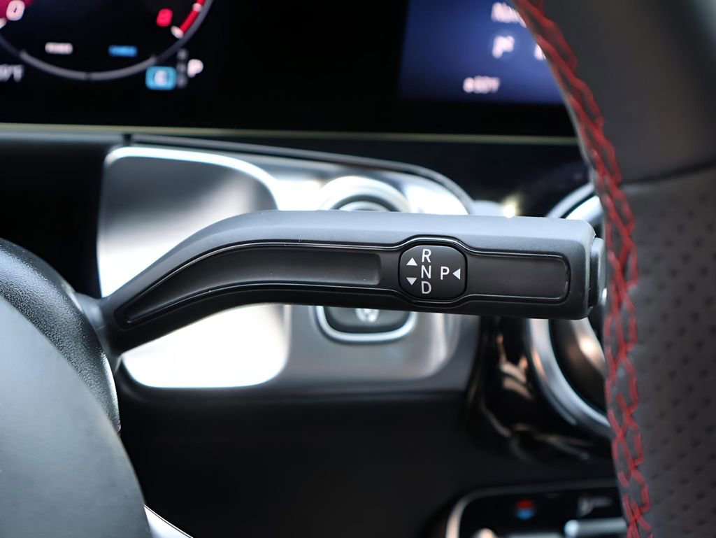 Certified 2025 Mercedes-Benz GLB 250 4MATIC image 35