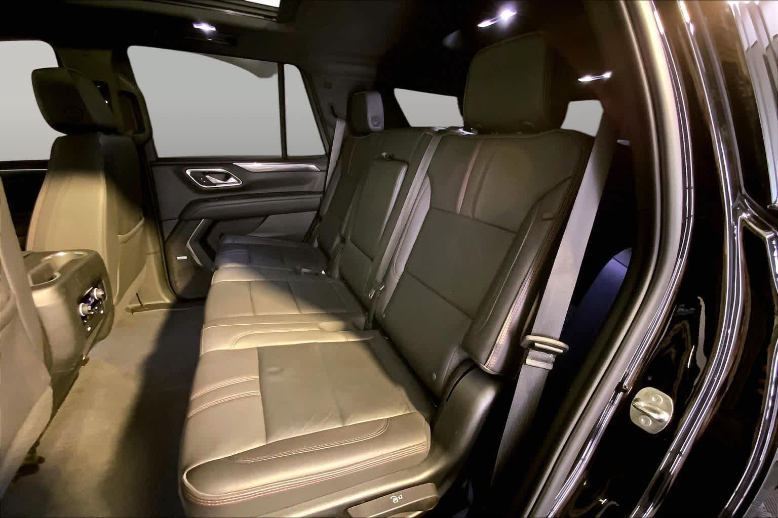 Used 2023 Chevrolet Tahoe RST w/ Luxury Package AWD/4WD image 20