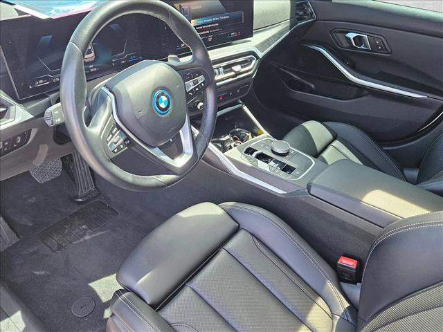 Used 2024 BMW 330e image 10