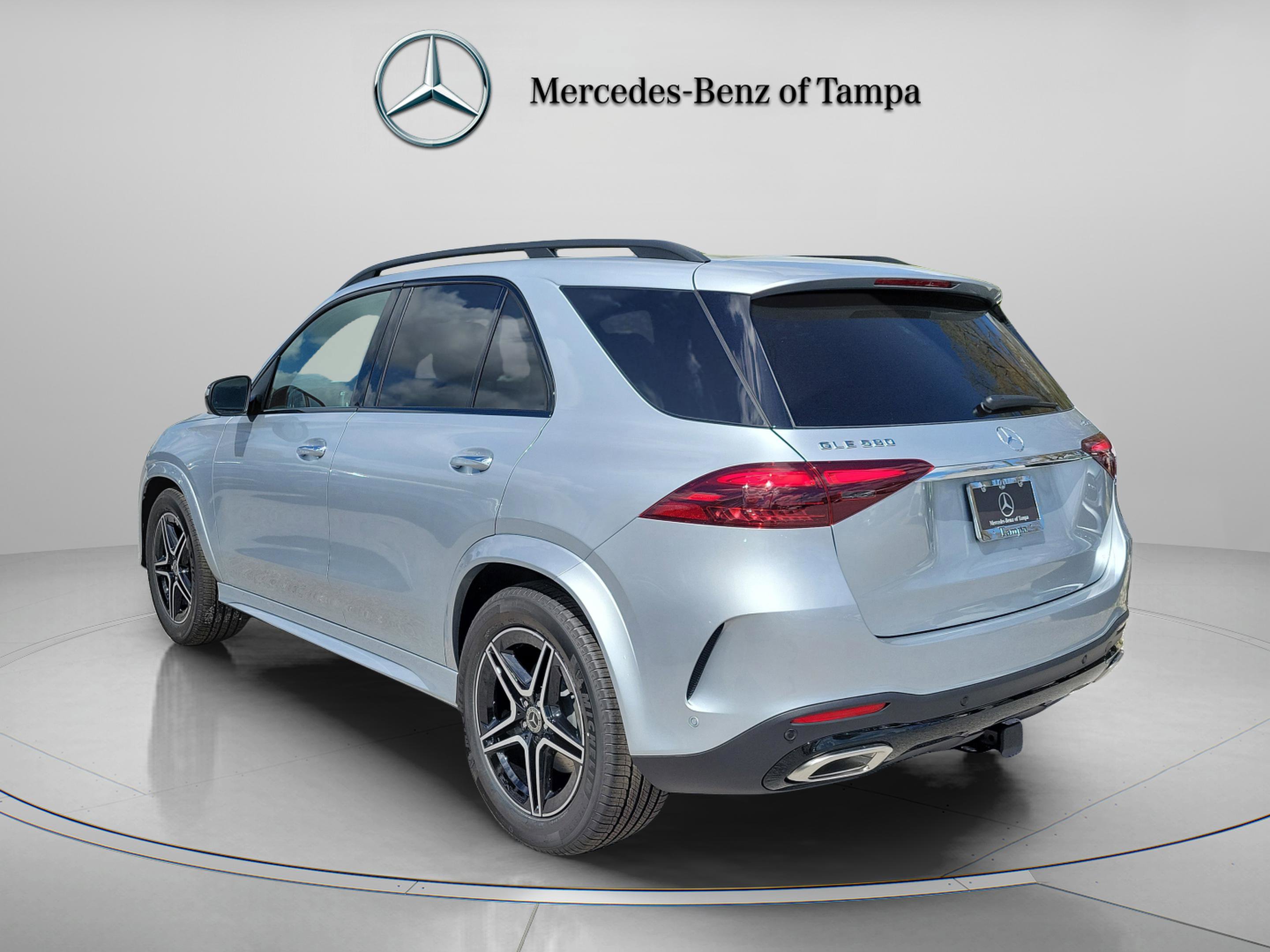 New 2026 Mercedes-Benz GLE 580 4MATIC image 3