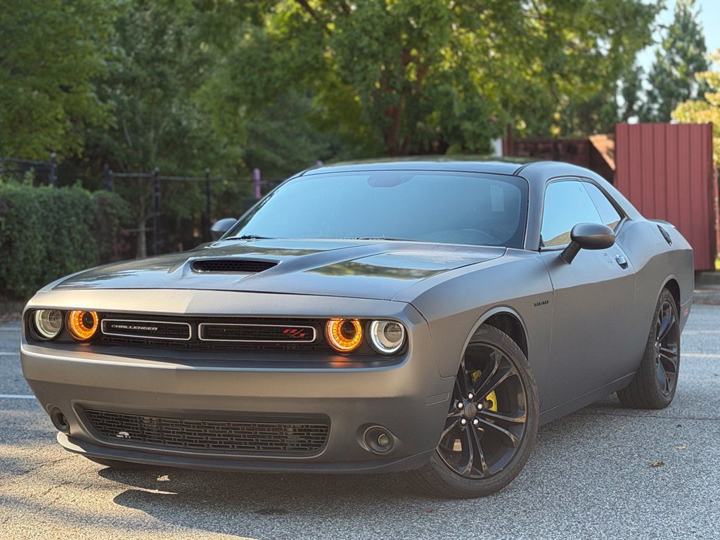 Used 2021 Dodge Challenger R/T RWD image 1