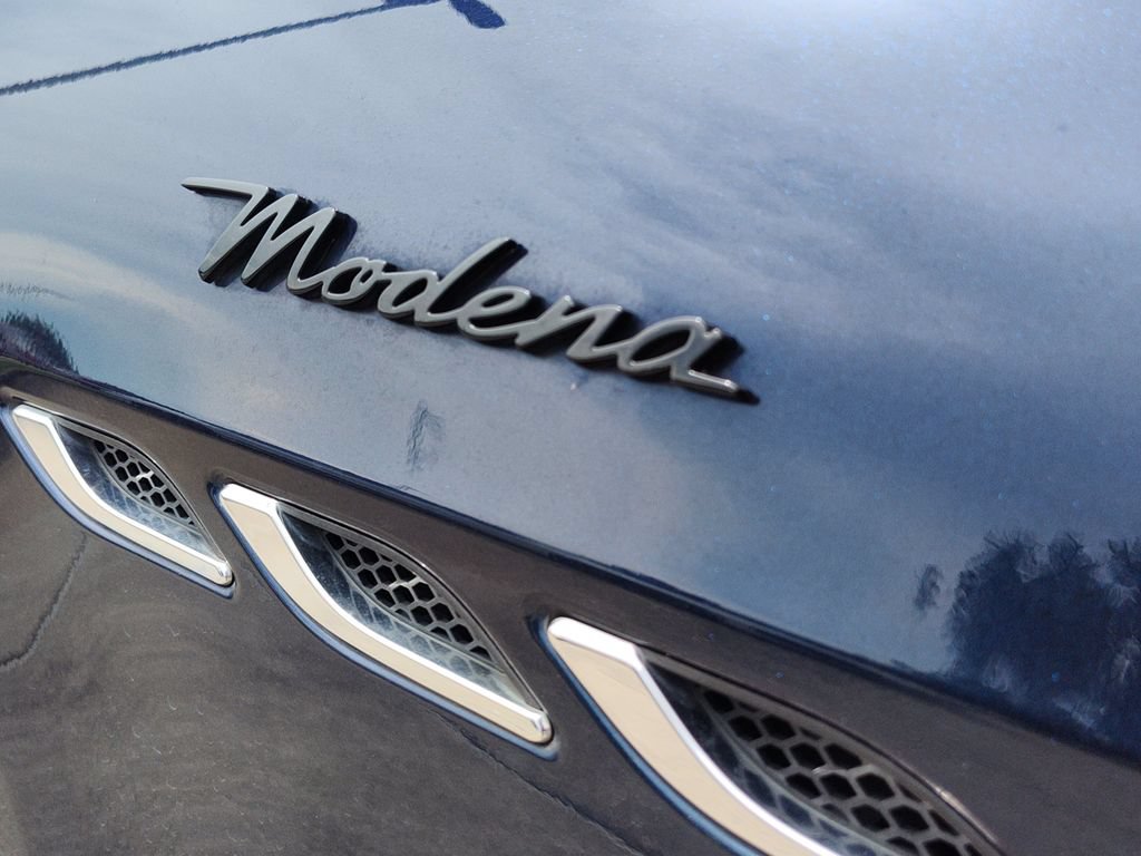 Used 2023 Maserati Ghibli Modena RWD image 17