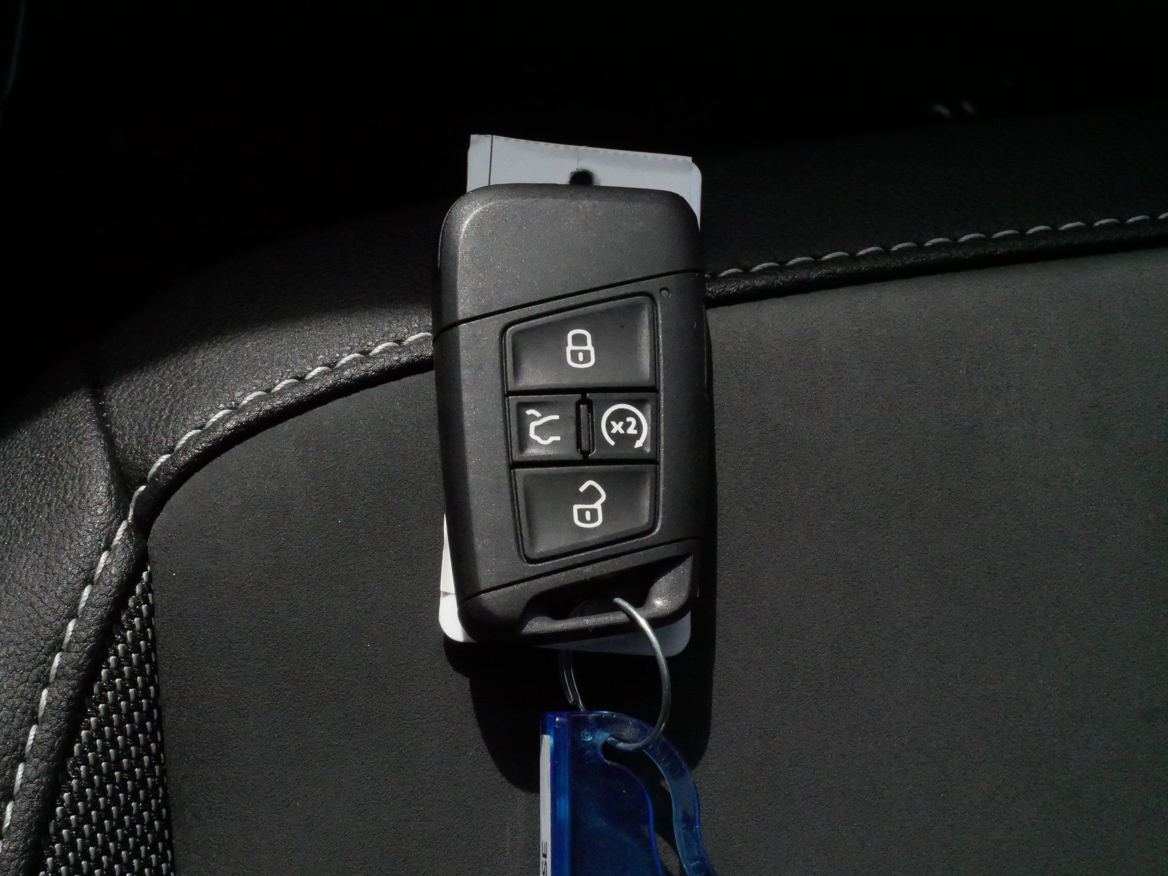 Certified 2024 Volkswagen Taos SE image 31