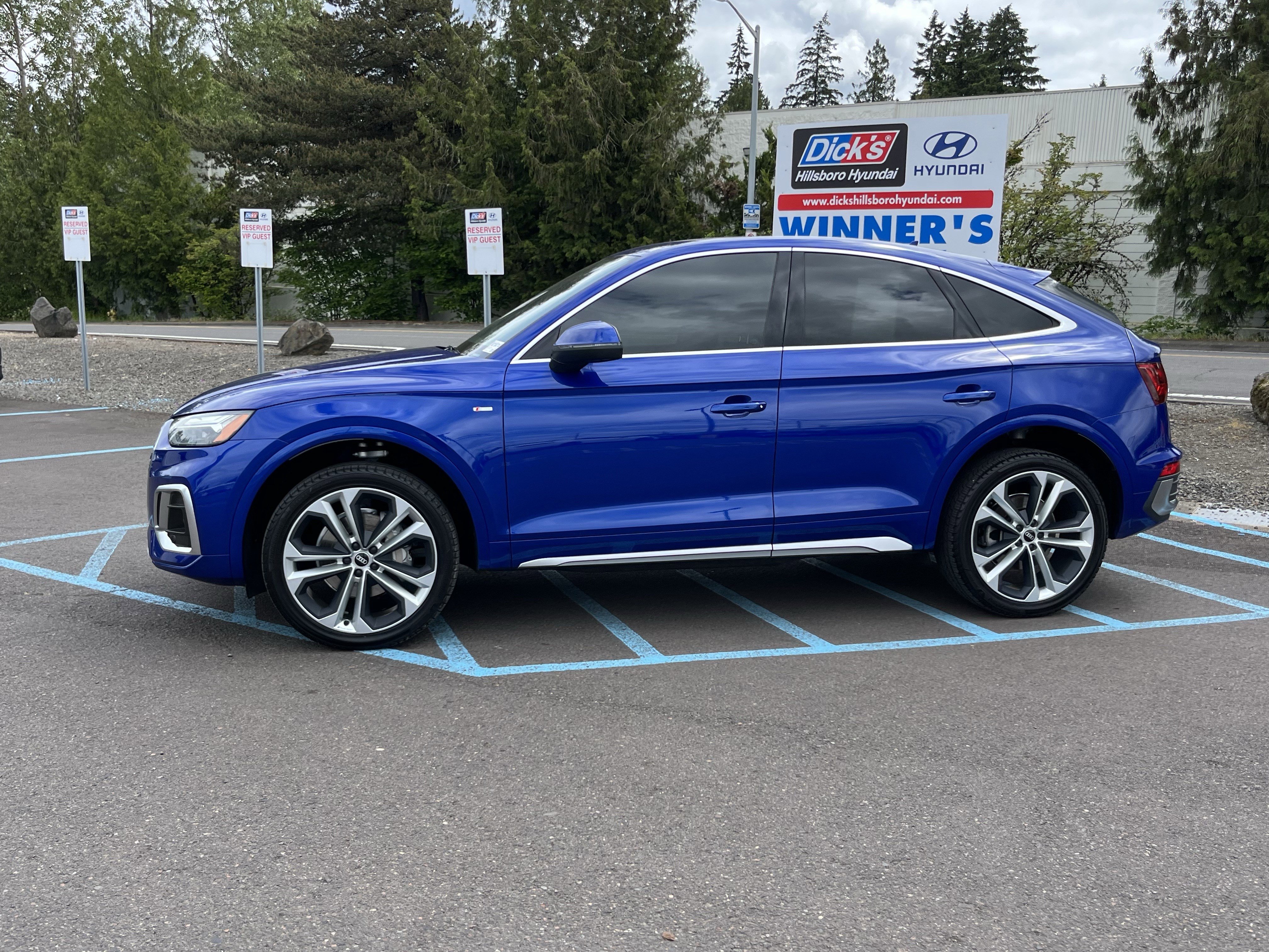 Used 2021 Audi Q5 2.0T Premium Plus w/ Premium Plus Package AWD/4WD image 2