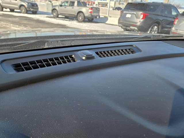 Used 2020 GMC Terrain SLE w/ Driver Convenience Package image 8