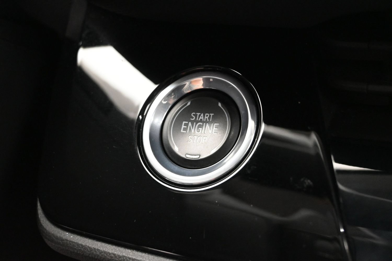 Used 2024 Buick Envision Preferred AWD/4WD image 22