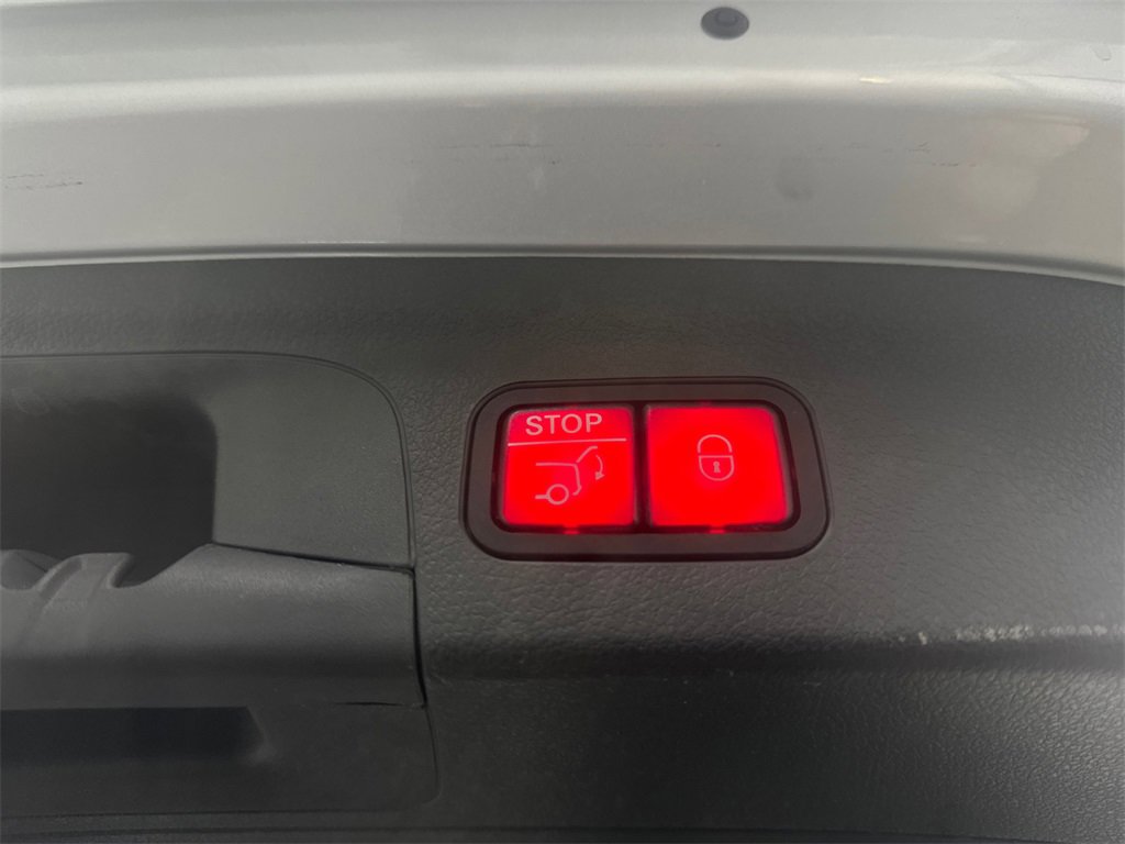 Used 2020 Mercedes-Benz GLE 350 w/ 3rd Row Seat Package image 21