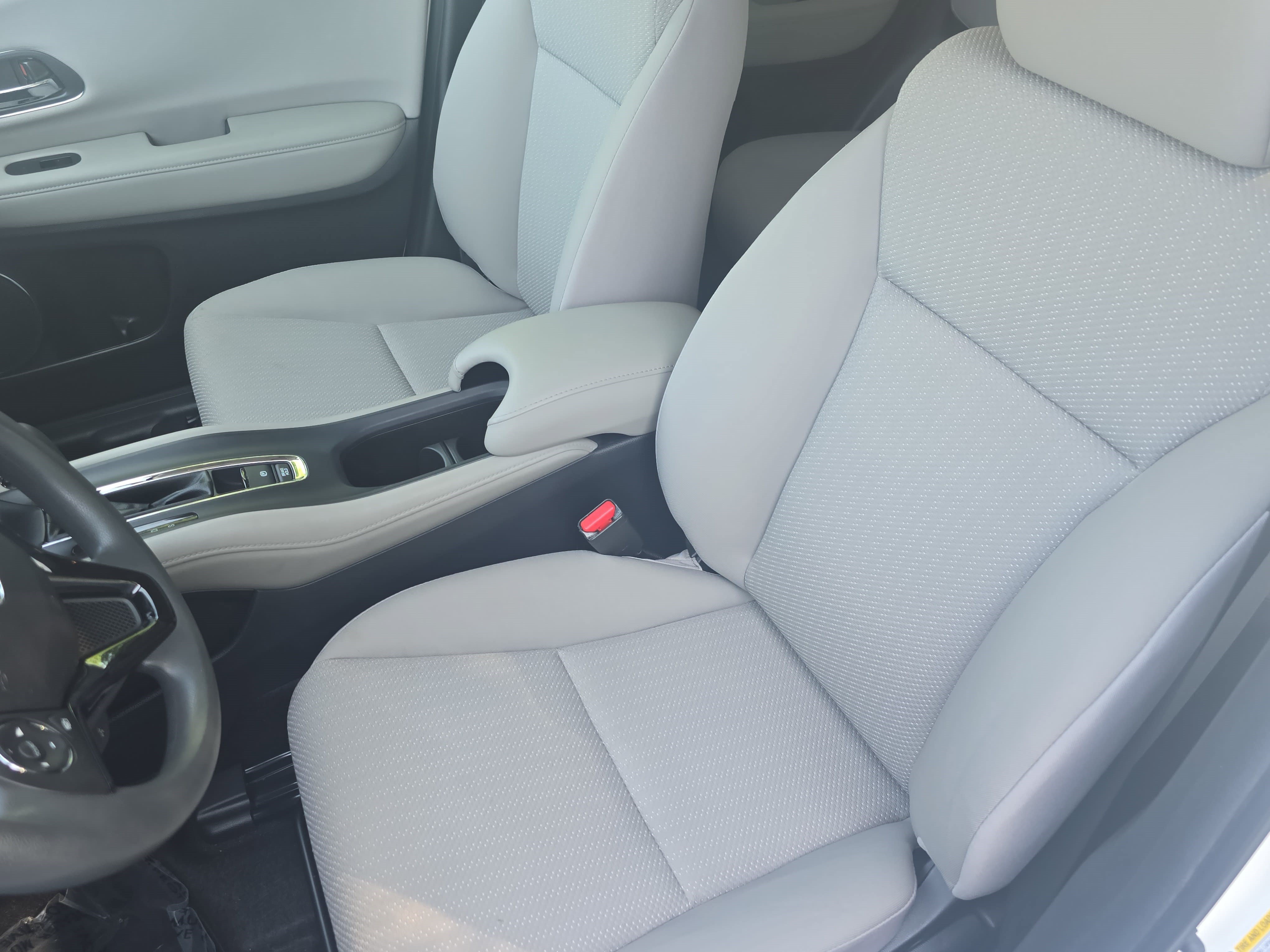 Used 2017 Honda HR-V EX image 15