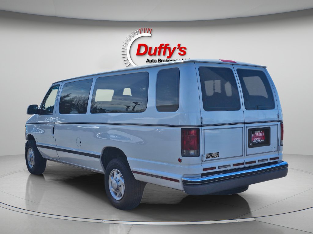 Used 2001 Ford E-350 and Econoline 350 Club Wagon image 13